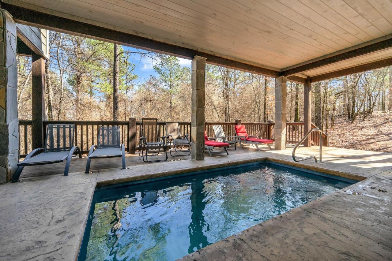Merlot Mountain - Heated Spa Pool And Hot Tub! Cabin Broken Bow Exterior photo