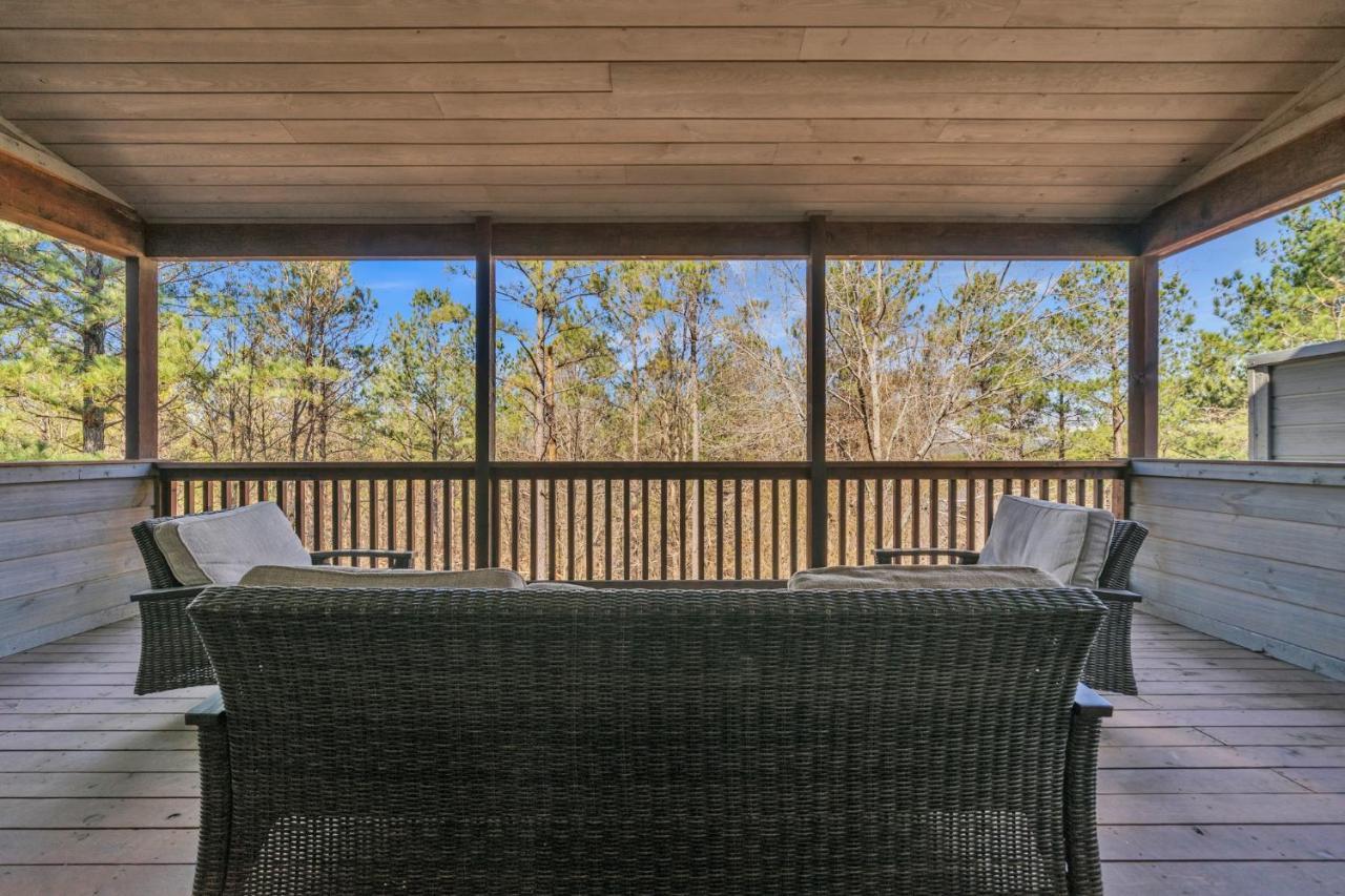 Merlot Mountain - Heated Spa Pool And Hot Tub! Cabin Broken Bow Exterior photo